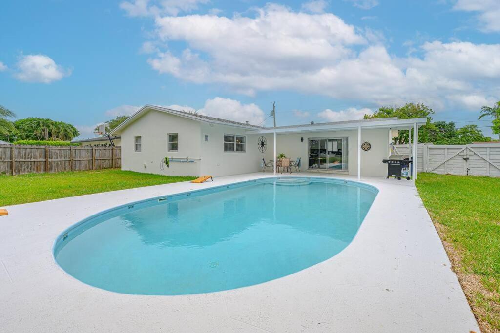 Canal Front, 2 King Beds, Pool, Game Room Cutler Bay Luaran gambar